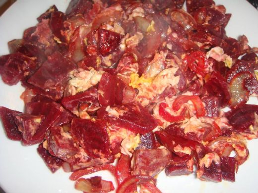 Kırmızı Pancar Kavurması Tarifi ve Malzemeleri